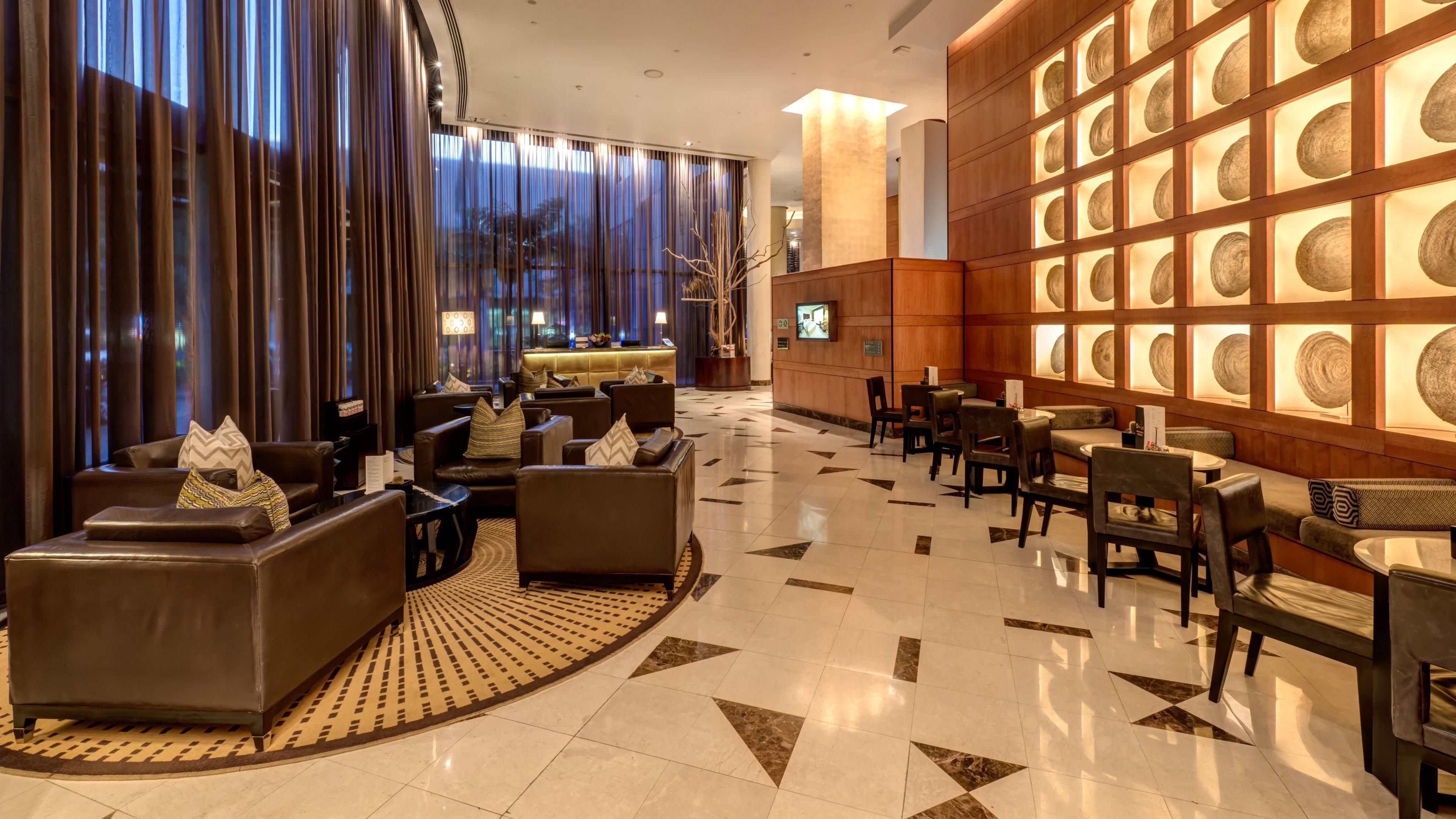 Intercontinental Johannesburg Or Tambo Airport Hotel By Ihg Kempton Park Kültér fotó The lobby of the hotel