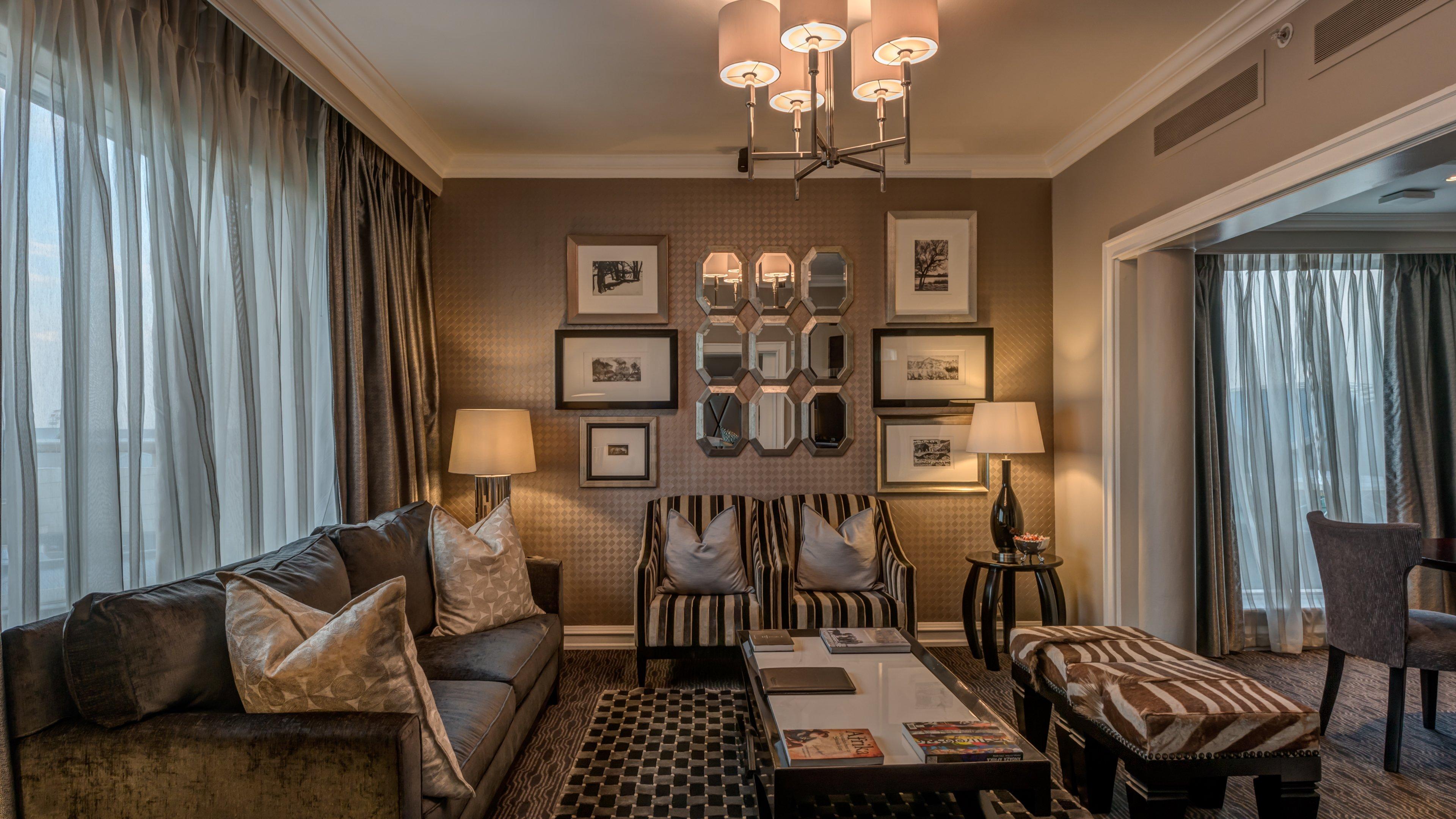 Intercontinental Johannesburg Or Tambo Airport Hotel By Ihg Kempton Park Kültér fotó A suite at the hotel